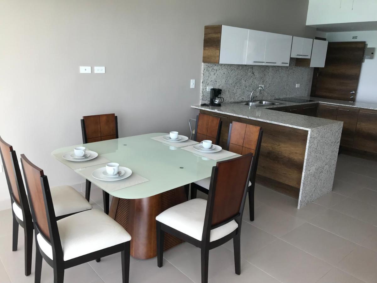 Resort Playa Azul Departamentos Frente Al Mar 톤수파 외부 사진